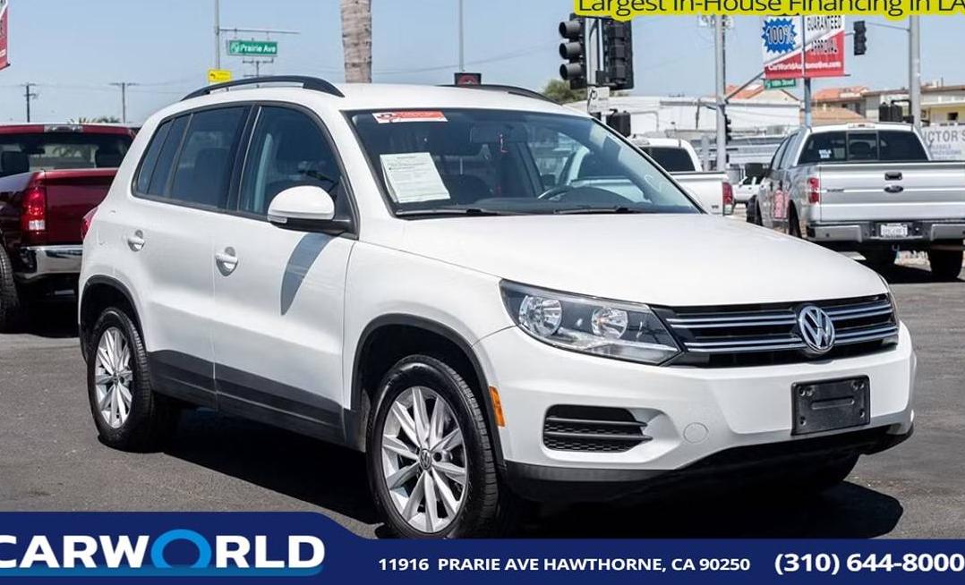 VOLKSWAGEN TIGUAN LIMITED 2018 WVGAV7AX6JK001326 image